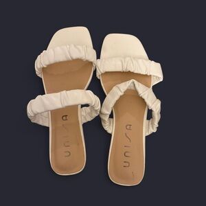 White Unisa sandals. Size 7.5.